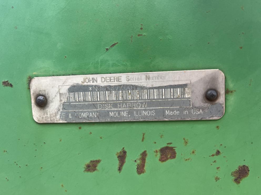 Image for 1998 John Deere 637