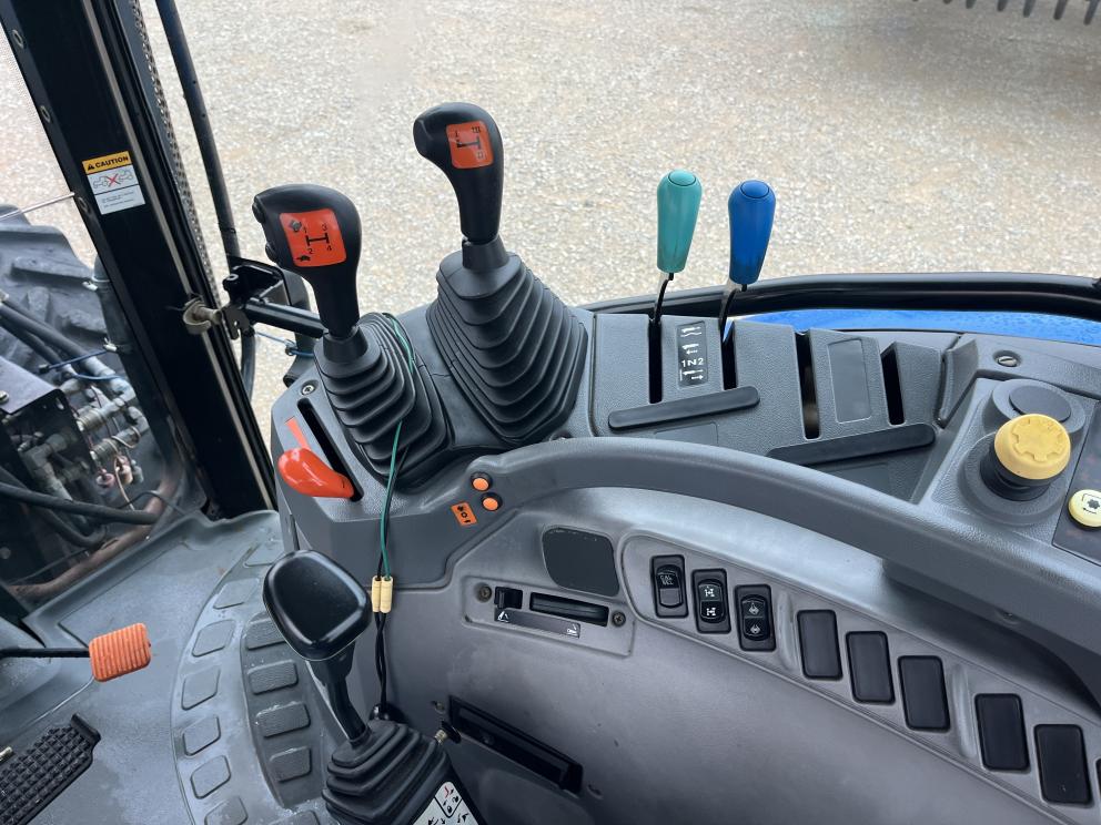 Image for 2005 New Holland TS115A