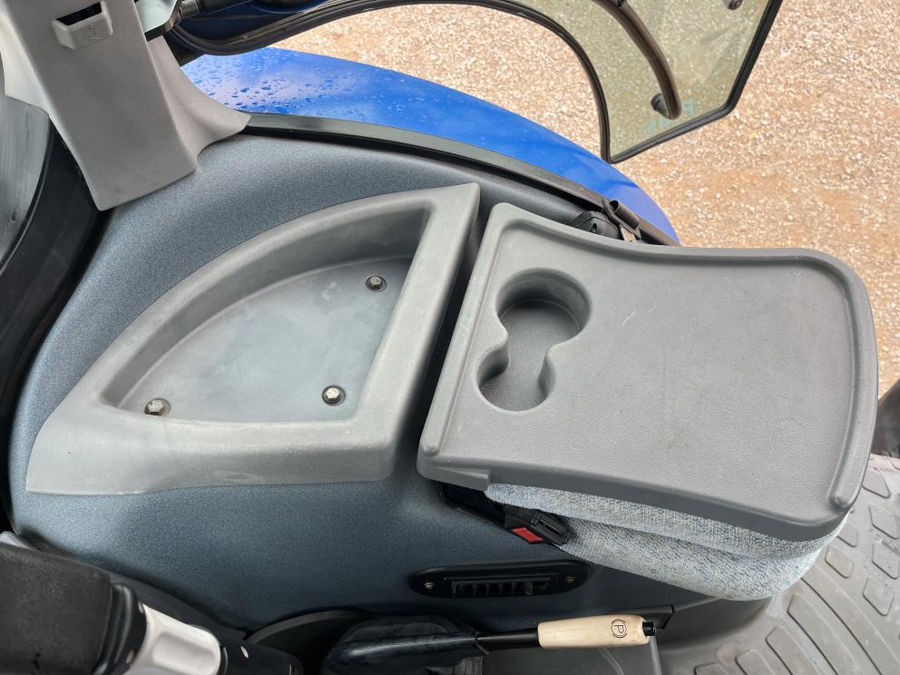 Image for 2005 New Holland TS115A