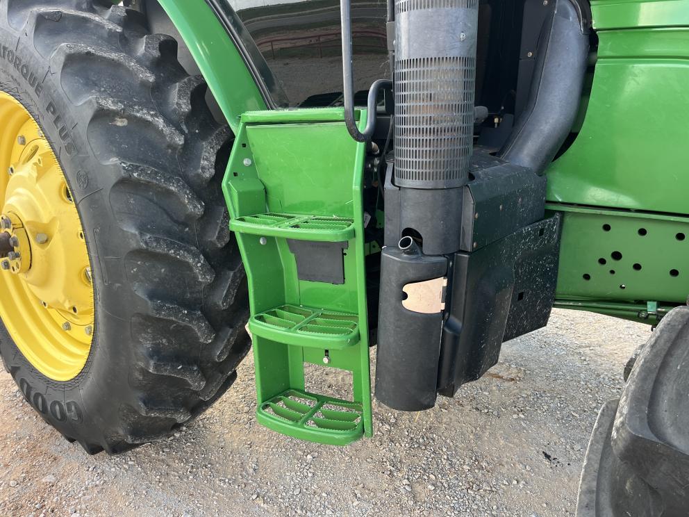 Image for 2014 John Deere 6140R