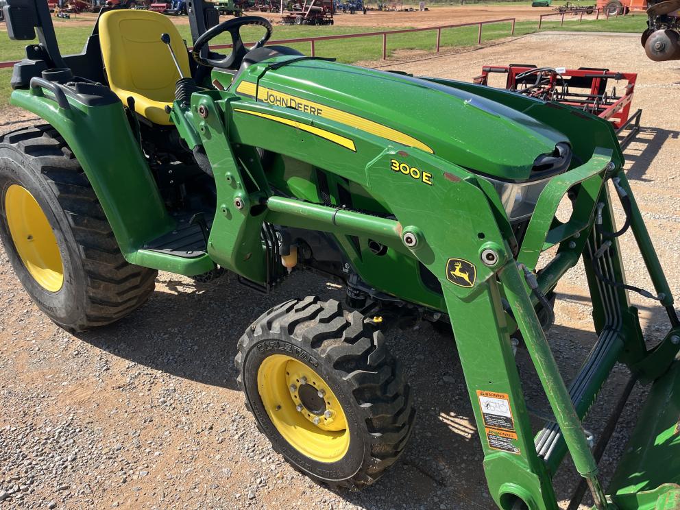 Image for 2022 John Deere 3038E