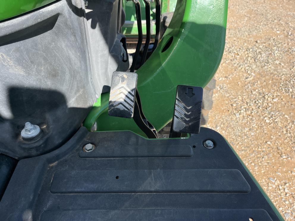 Image for 2022 John Deere 3038E