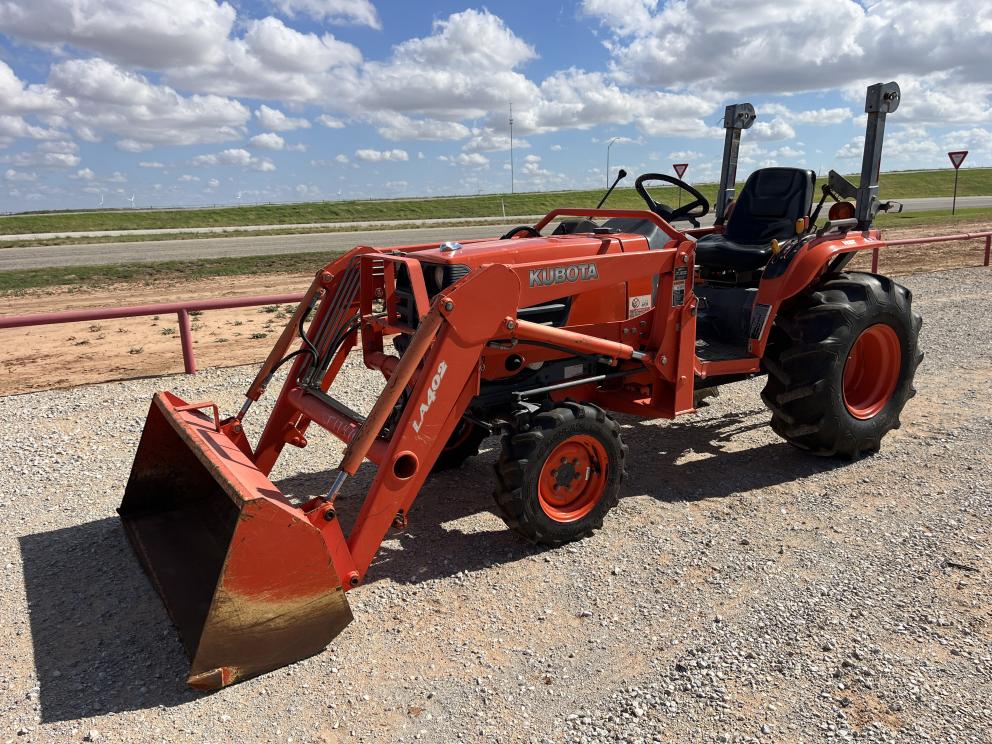 Image for 2006 Kubota B7800
