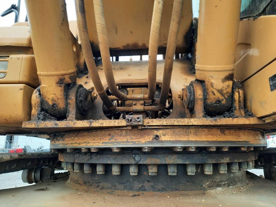 Image for Caterpillar 330DL Excavator | Complete Rebuild in 2017 | 43” Quick Disconnect Bucket