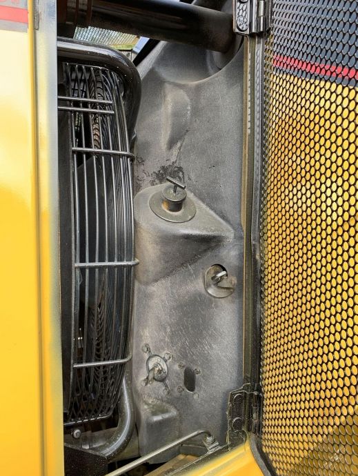 Image for Caterpillar 962G Wheel Loader  |  10 Foot Mulch Bucket