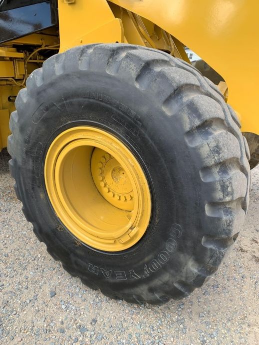 Image for Caterpillar 962G Wheel Loader  |  10 Foot Mulch Bucket