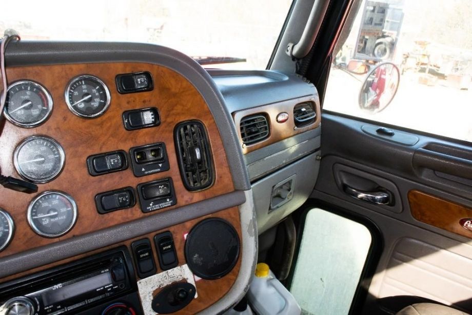 Image for 2006 Peterbilt 379 Truck
