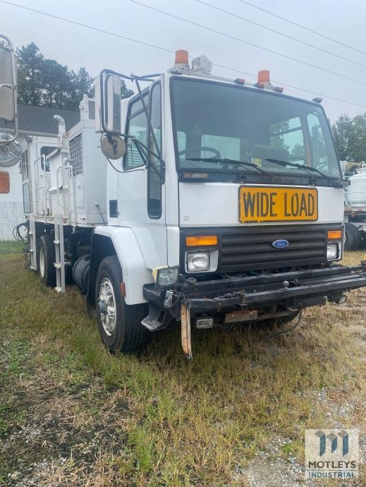 Image for 1994 Ford Cabover Paint Stripping Truck