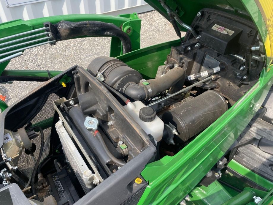 Image for 2019 John Deere 1025R 4WD Tractor with 120R Loader