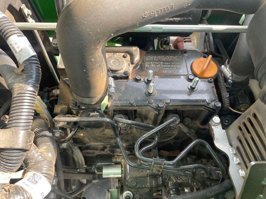 Image for 2019 John Deere 1025R 4WD Tractor with 120R Loader