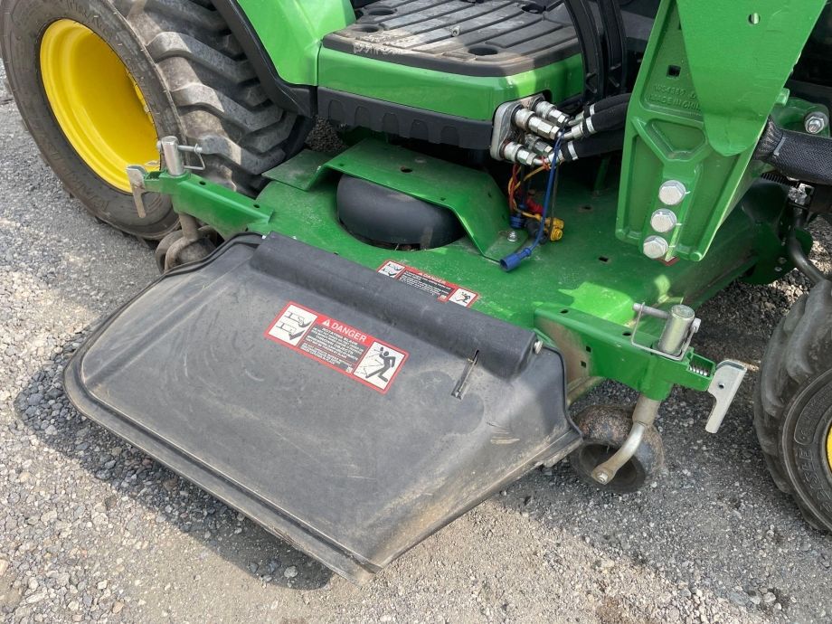 Image for 2019 John Deere 1025R 4WD Tractor with 120R Loader