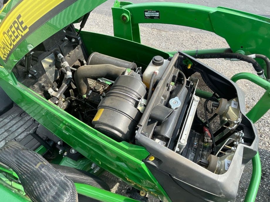 Image for 2019 John Deere 1025R 4WD Tractor with 120R Loader