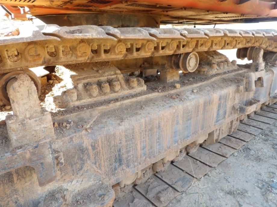 Image for 2000 Hitachi EX750-5 Excavator