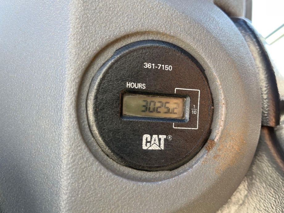 Image for 2011 Caterpillar CP44 Pad Foot Roller