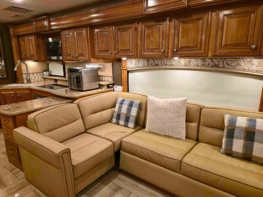 Image for 2016 Thor Tuscany 45AT Motorhome