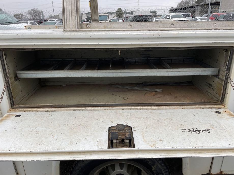 Image for 2013 GMC 3500 Utility Body Truck