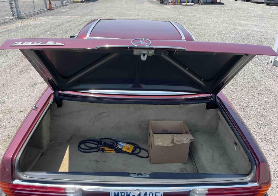 Image for 1985 Mercedes-Benz 380SL Coupe