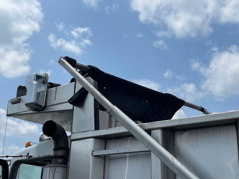 Image for 2005 Kenworth T800 Tri Axle Dump Truck