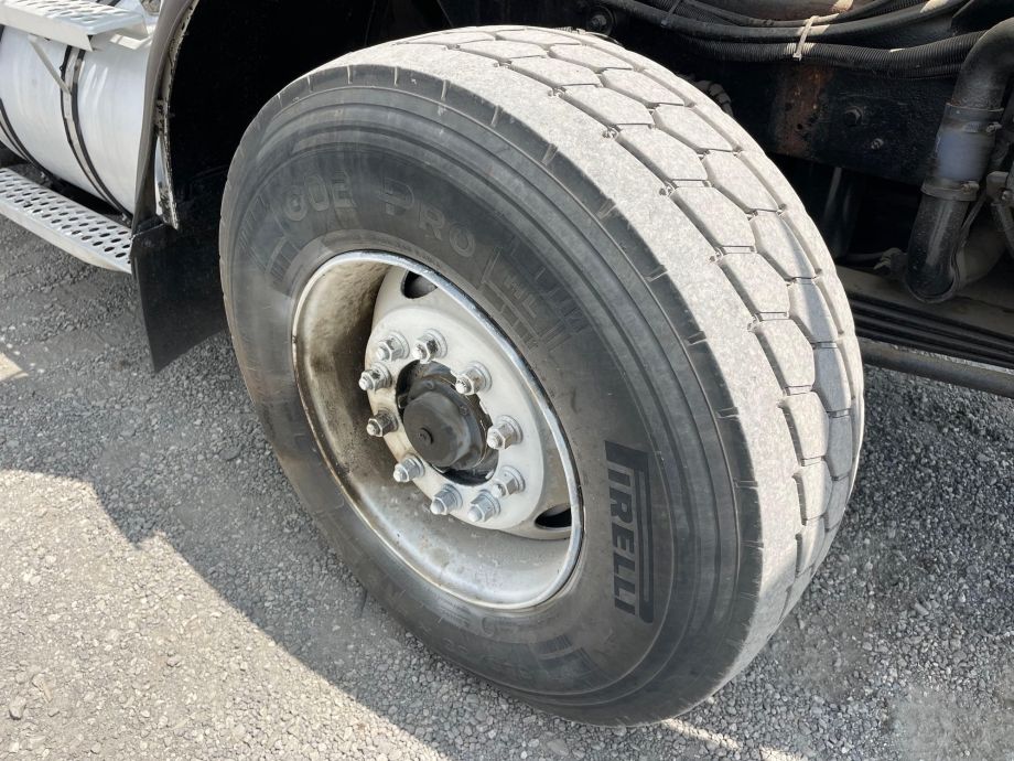 Image for 2005 Kenworth T800 Tri Axle Dump Truck