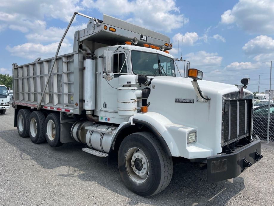 Image for 2005 Kenworth T800 Tri Axle Dump Truck