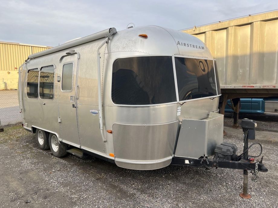 Image for 2004 Air Stream International CCD 22 Camper