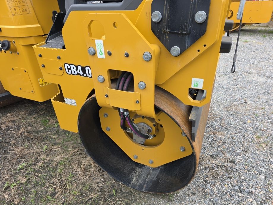 Image for 2023 CAT CB4.0 Vibratory Compactor