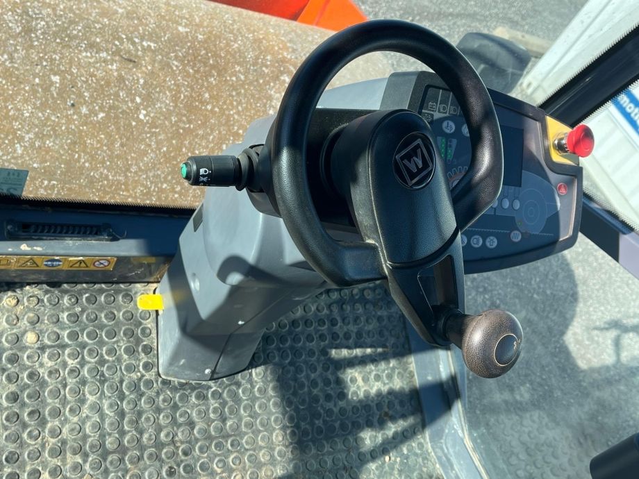 Image for 2022 HAMM H11i