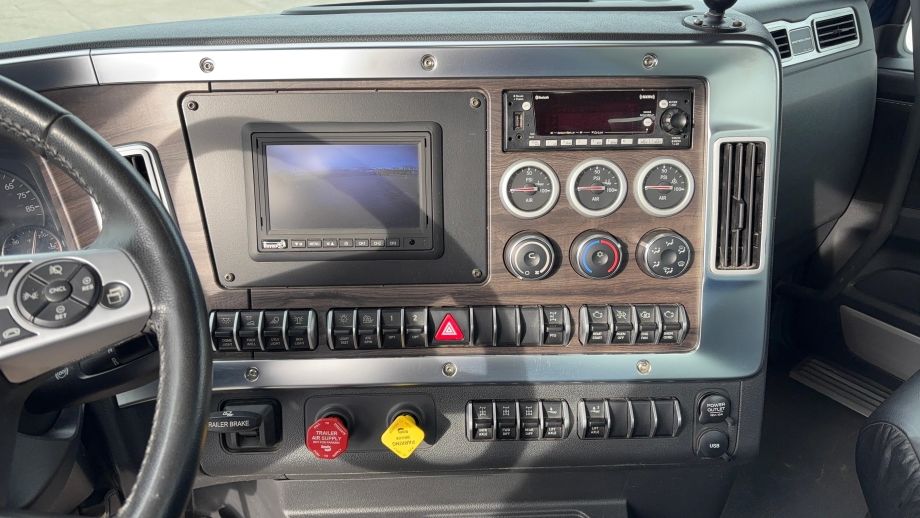 Image for 2025 Western Star 47X Quad Axle Dump Truck