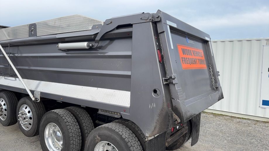 Image for 2025 Western Star 47X Quad Axle Dump Truck