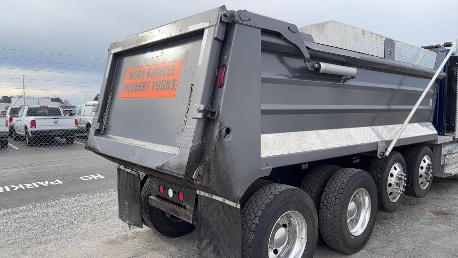 Image for 2025 Western Star 47X Quad Axle Dump Truck