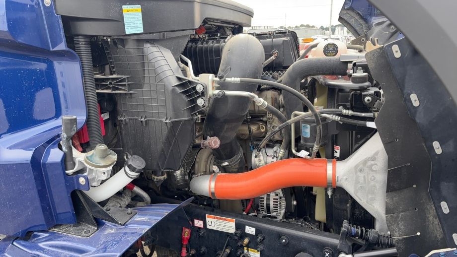 Image for 2025 Western Star 47X Quad Axle Dump Truck