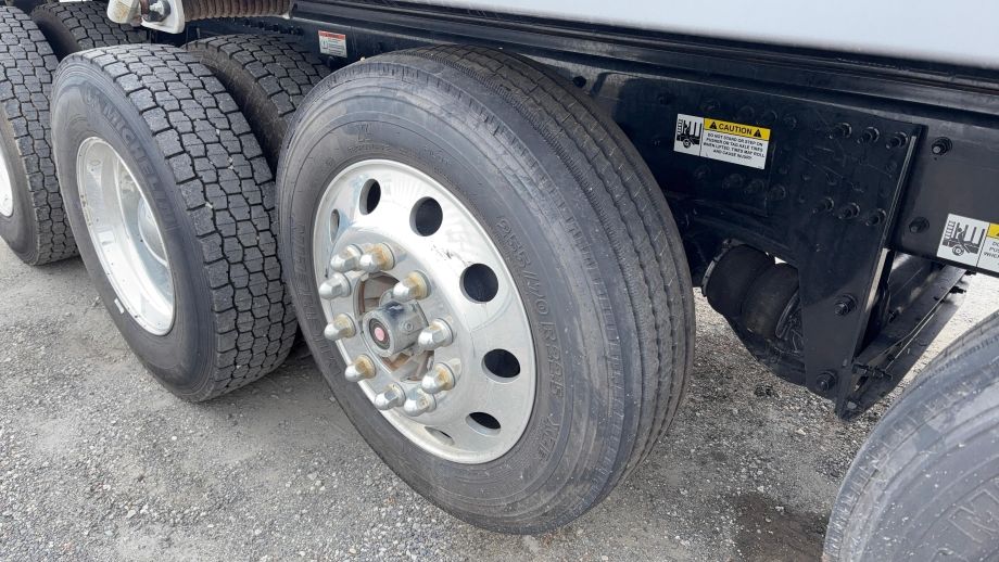 Image for 2025 Western Star 47X Quad Axle Dump Truck