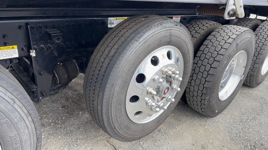 Image for 2025 Western Star 47X Quad Axle Dump Truck