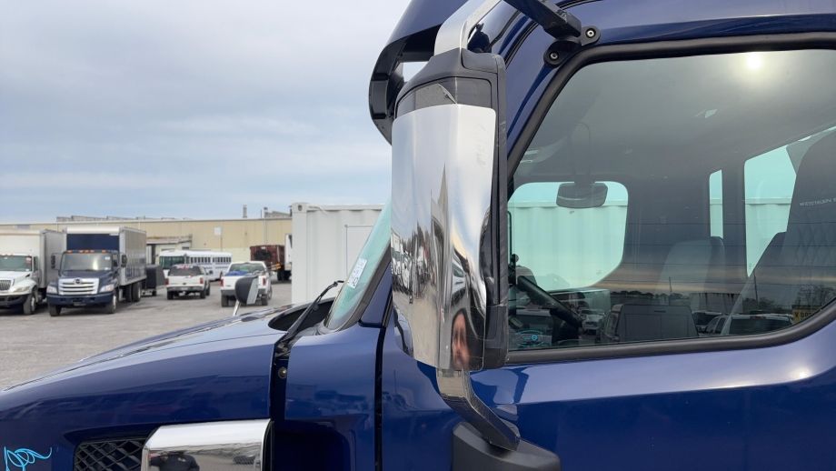 Image for 2025 Western Star 47X Quad Axle Dump Truck