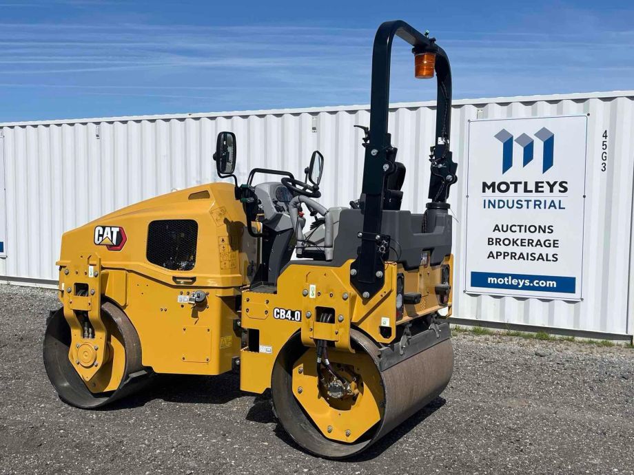 Image for 2025 Cat CB4.0 51” Long & 31” Diameter Roller