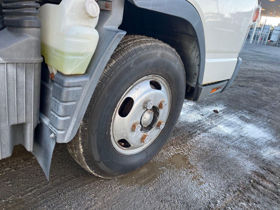 Image for 2014 Mitsubishi Fuso FE125 S/A Utility Truck