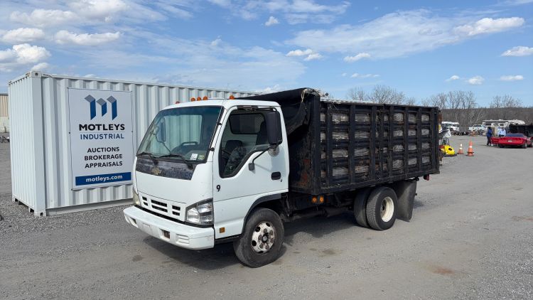 Image for 2006 Chevrolet W3500 12’ Stake Body Truck, Manual Tarp System