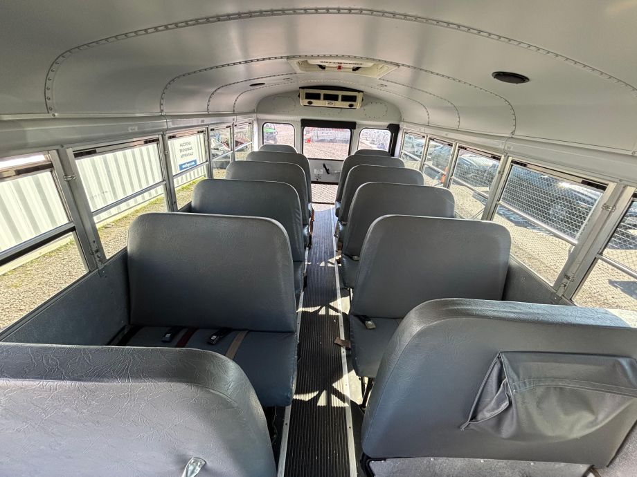 Image for 2007 GMC Savana 3500 18-Passenger Bus