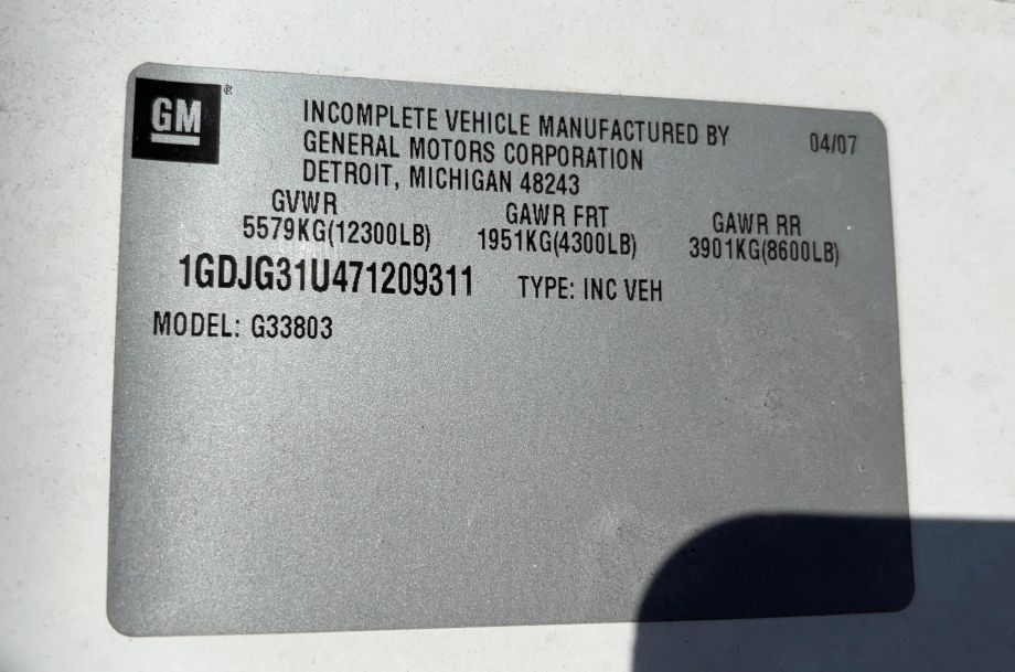 Image for 2007 GMC Savana 3500 18-Passenger Bus