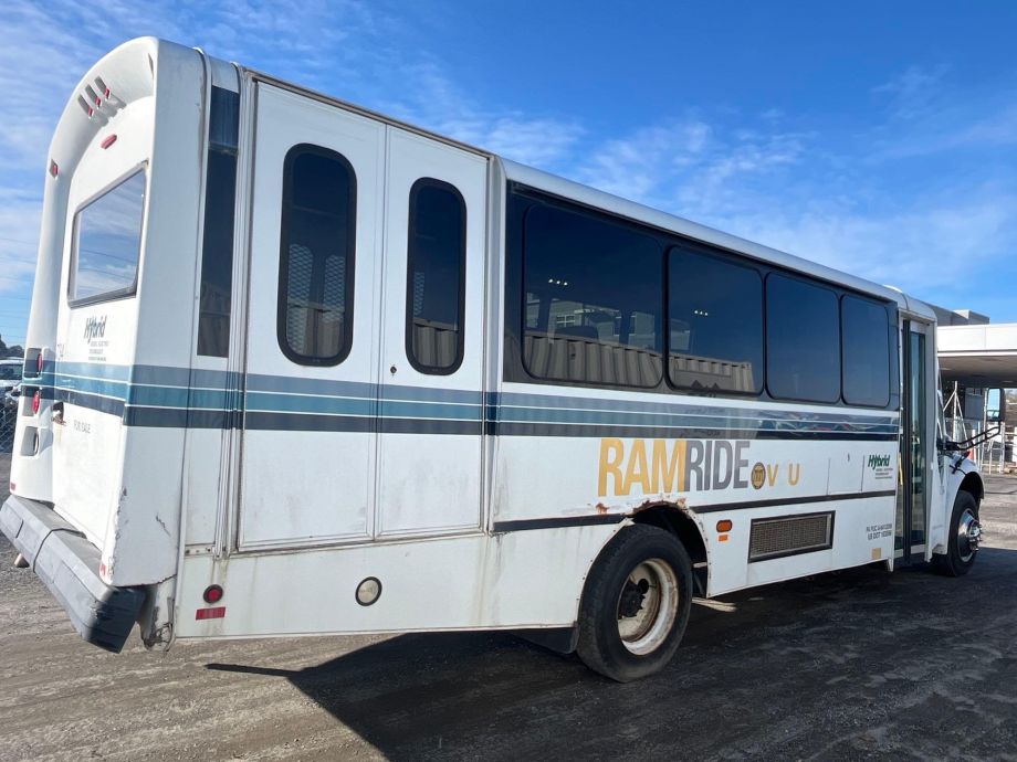 Image for 2011 Freightliner M2 106 24-Passenger Bus, Electric Wheelchair Ramp