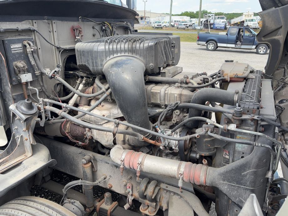 Image for 2016 Western Star 5700XE Sleeper Cab T/A Road Tractor