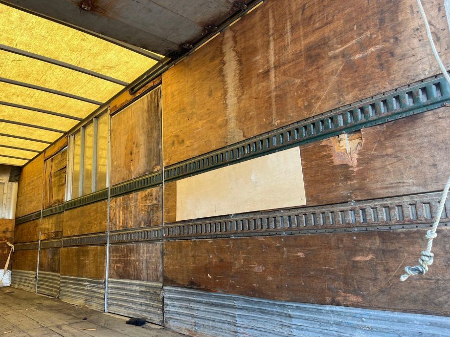 Image for 2008 Hino 268 24’ Box Truck