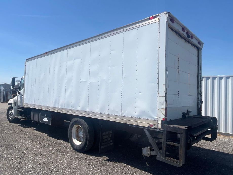 Image for 2008 Hino 268 24’ Box Truck