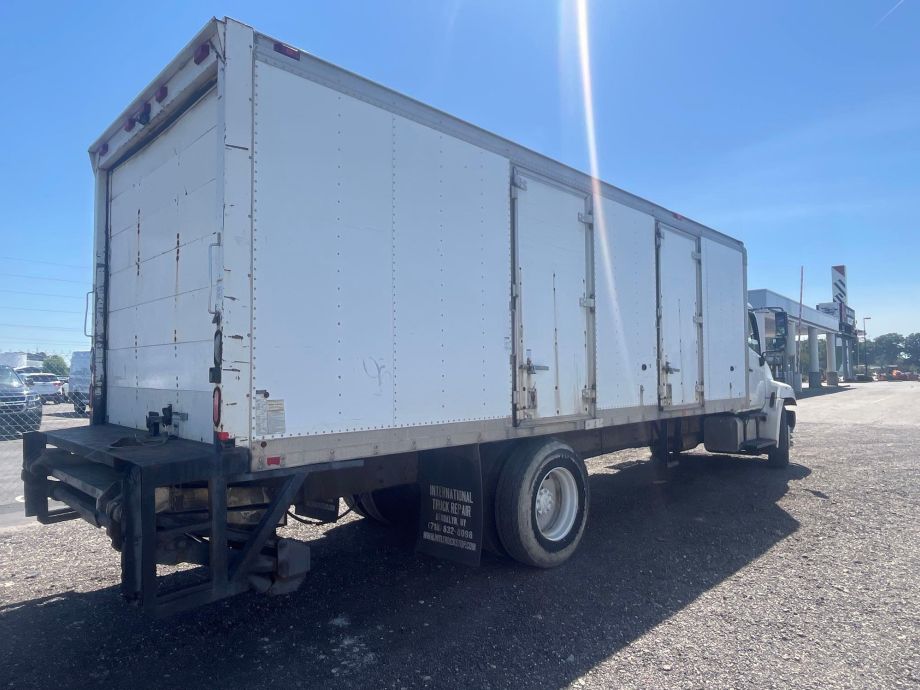 Image for 2008 Hino 268 24’ Box Truck