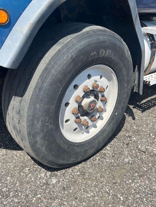 Image for 1999 Freightliner FL112 Tri-Axle 18’ Dump Truck