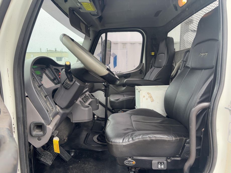 Image for 2011 Freightliner M2 106 Utility Truck w/Crane