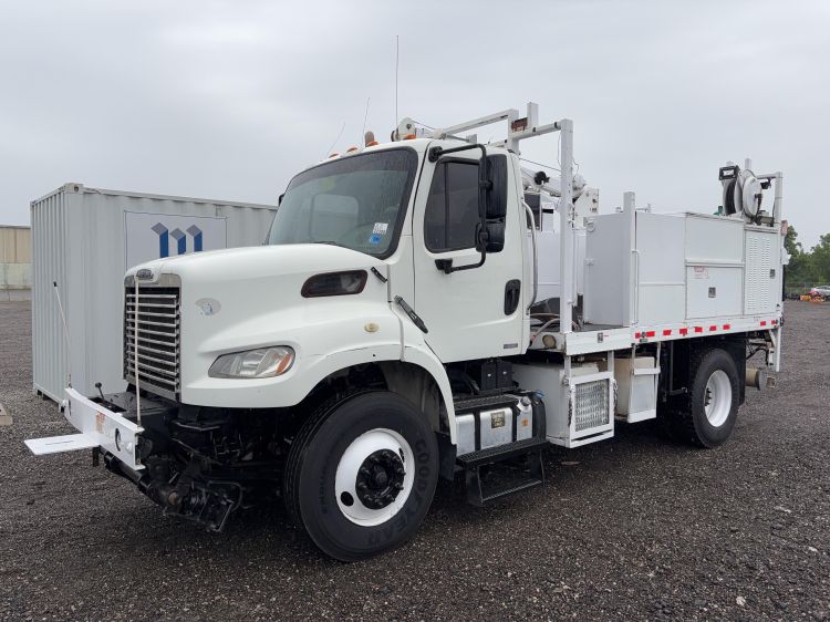 Image for 2011 Freightliner M2 106 Utility Truck w/Crane