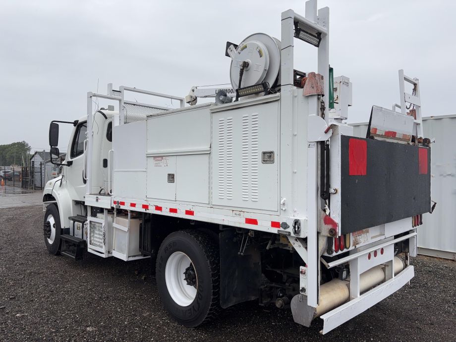 Image for 2011 Freightliner M2 106 Utility Truck w/Crane