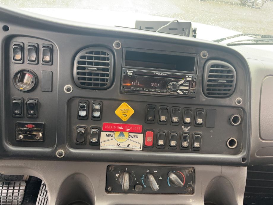 Image for 2011 Freightliner M2 106 Utility Truck w/Crane