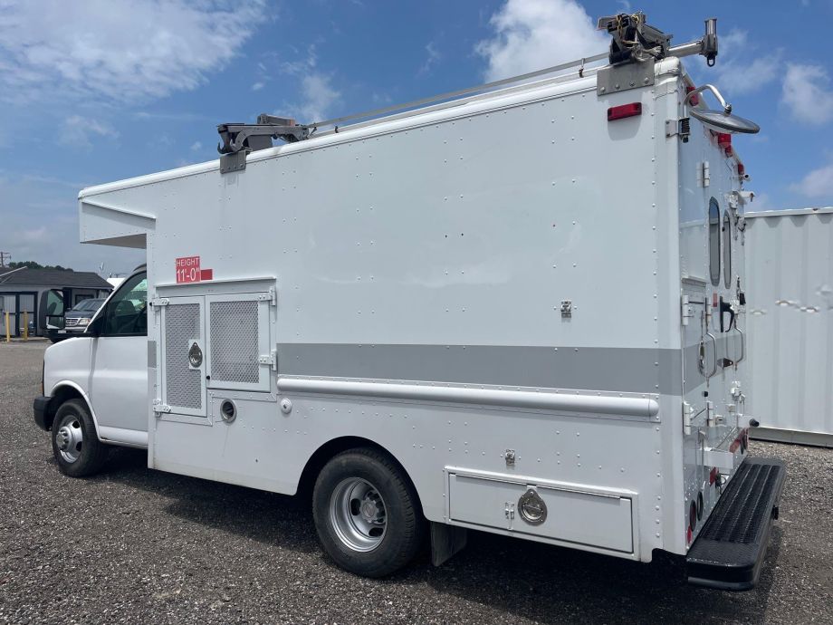 Image for 2009 Chevrolet Express 3500 S/A Mobile Office/ Workshop Truck Low Miles 166,637